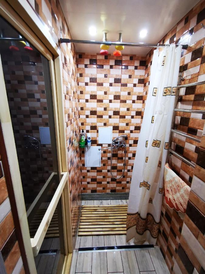 Міні Квартал Hotel Yahotyn Exterior foto